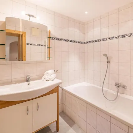 Woescherhof Apartment 1 *
